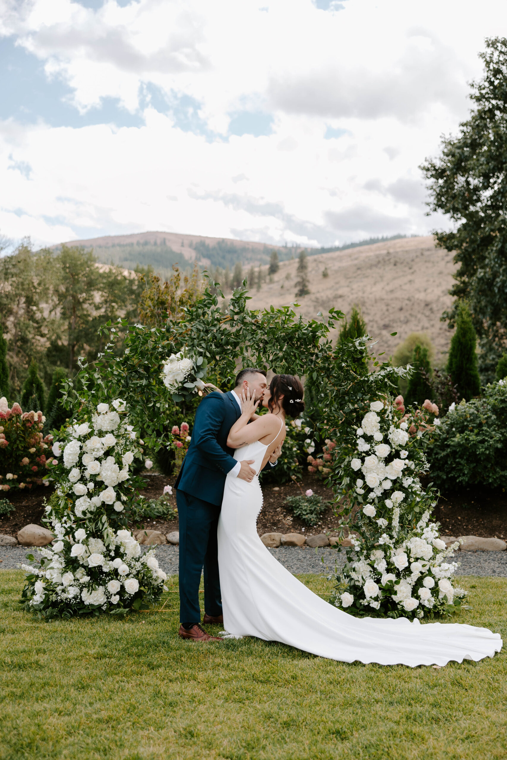 Read more about the article Elizondo Wedding, Ellensburg Washington